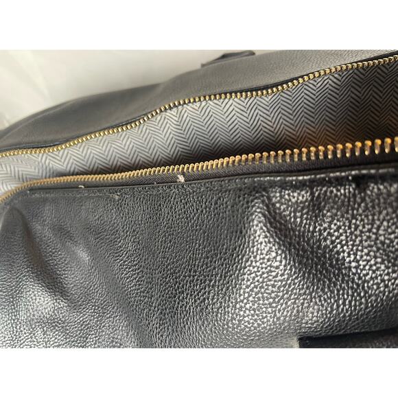 Steve Madden-Weekender Bag-Brand New with Tags-Black - Picture 4 of 4